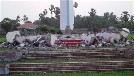 Valvai Monument for victims massacred by IPKF in VVT