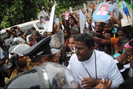 SL military threat against activists, priests