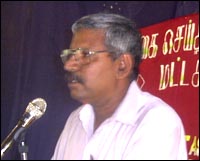 a_nadesan.jpg
