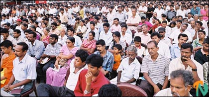 jvp_protest_2_060202.jpg