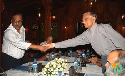 TamilNet: 31.10.02 Photos from the Second Session of Peace Talks