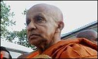 Minister Jayalath Jayawardena and the Asgiriya chief priest (right)