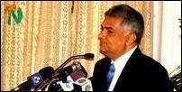 Mr. Wickremesinghe addressing the meeting at Taj Samudra Friday