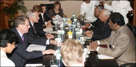 TNA delegation meet with Netherland FM