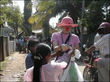 A road-show in Karaithivu in Amparai District