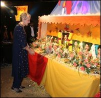 British Tamils mourn Thamilchelvan