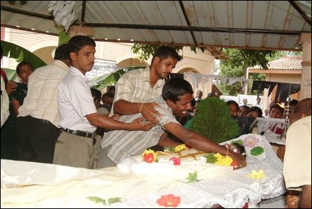 Homage paid to slain Vimalakumar