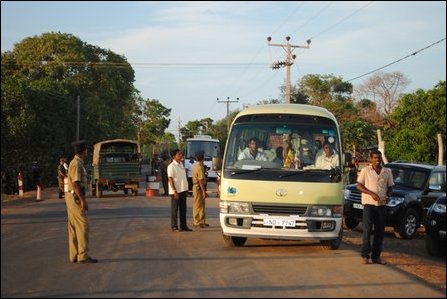 UNP visiting SMZ being turned away by SL military
