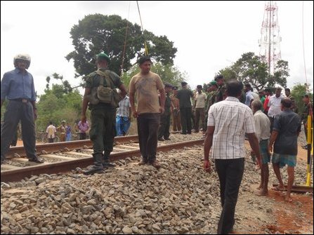 Yaazh Theavi accident