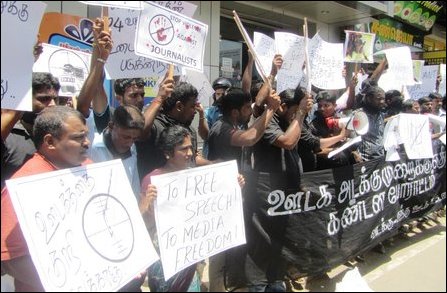 Journalists protest against SL military harassment