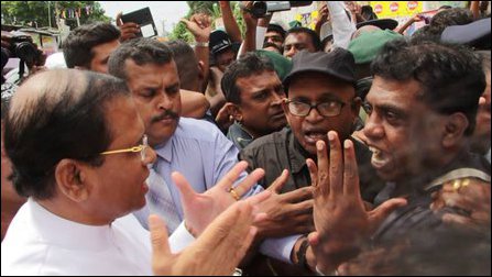 Protesters confront SL President Maithiripala visiting Jaffna