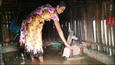 Uprooted people affected by floods in Jaffna